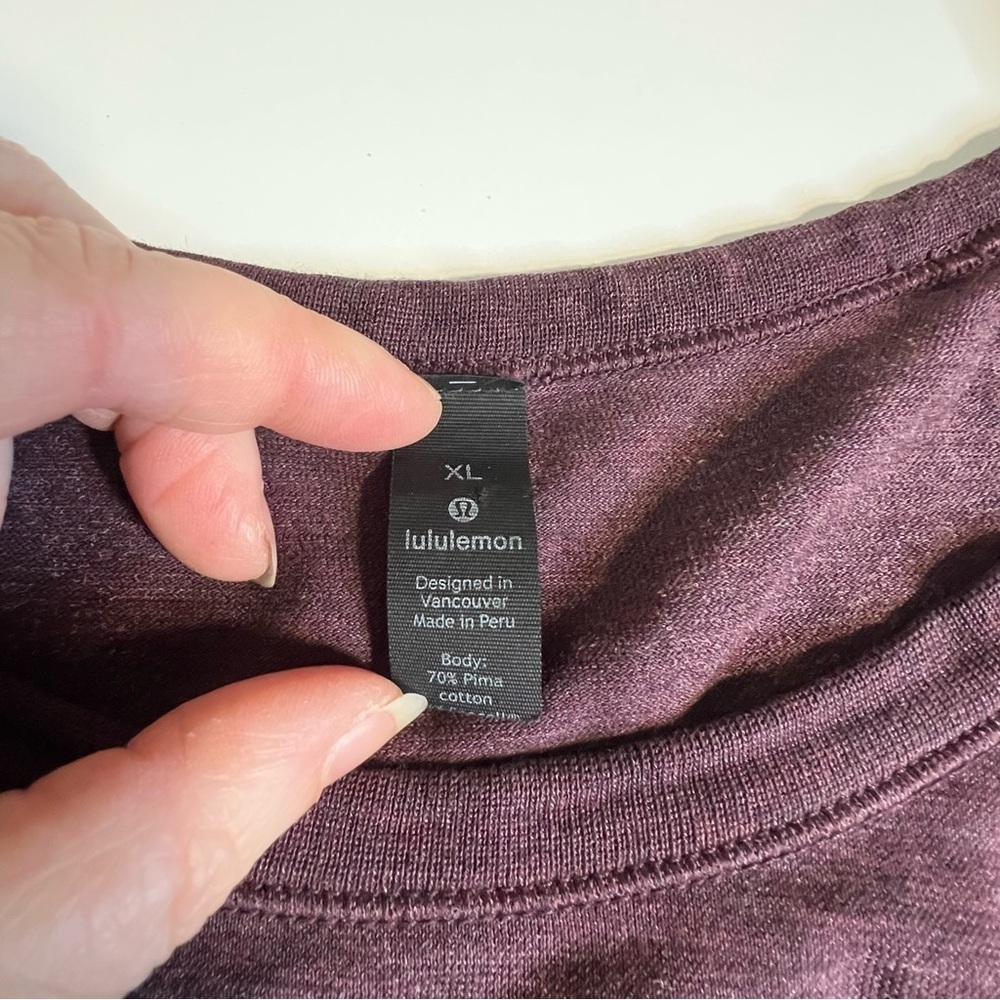 Lululemon Athletica relax fit T in “atmospheric purple” xl - Picture 4 of 7